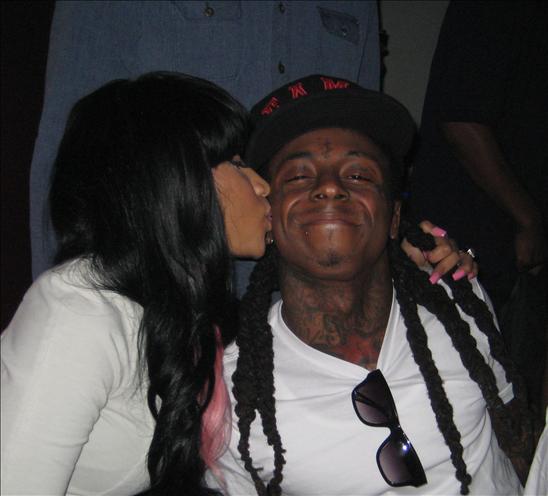 Lil Wayne And Nicki Minaj Tour. Video: Nicki Minaj Gives Lil